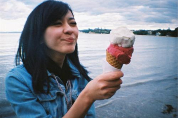 什么樣的男生喜歡黏人的女生 哪種男生喜歡黏人的女生 什么樣的男生喜歡黏人的女生 哪種男生喜歡黏人的女生