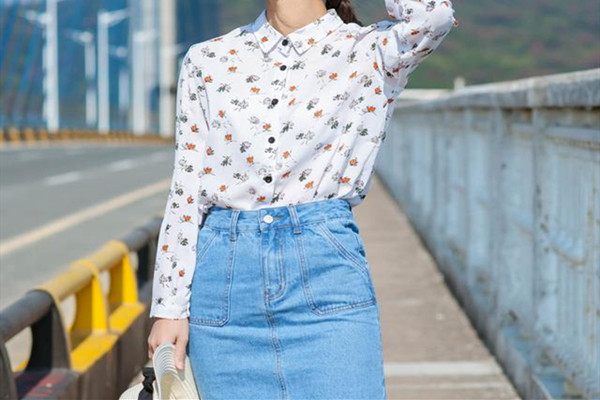 碎花襯衫適合什么外套 碎花襯衫的搭配技巧 碎花襯衫適合什么外套 碎花襯衫的搭配技巧