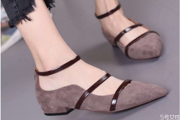 尖頭鞋怎么搭配好看 尖頭鞋的搭配技巧 尖頭鞋怎么搭配好看 尖頭鞋的搭配技巧