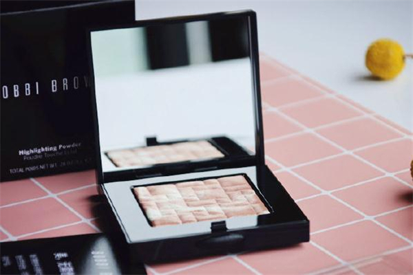 芭比波朗五花肉高光多少錢(qián) 芭比波朗五花肉高光保質(zhì)期 芭比波朗五花肉高光多少錢(qián) 芭比波朗五花肉高光保質(zhì)期