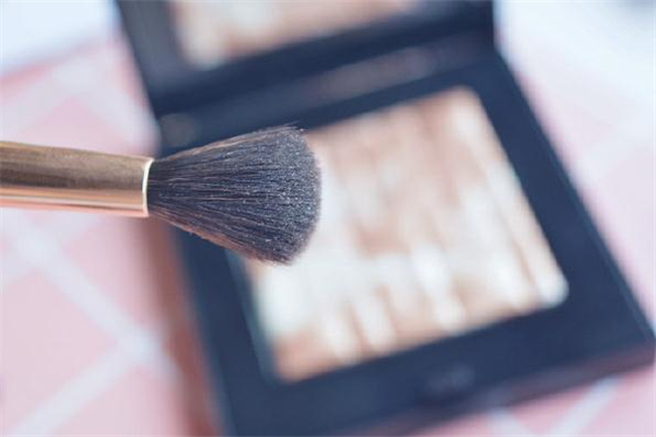 芭比波朗五花肉高光多少錢(qián) 芭比波朗五花肉高光保質(zhì)期 芭比波朗五花肉高光多少錢(qián) 芭比波朗五花肉高光保質(zhì)期