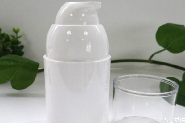 真空按壓瓶怎么打開 化妝品真空瓶拆開步驟 真空按壓瓶怎么打開 化妝品真空瓶拆開步驟