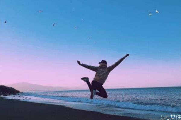 老婆鬧離婚買什么禮物 鬧離婚如何哄媳婦 老婆鬧離婚買什么禮物 鬧離婚如何哄媳婦