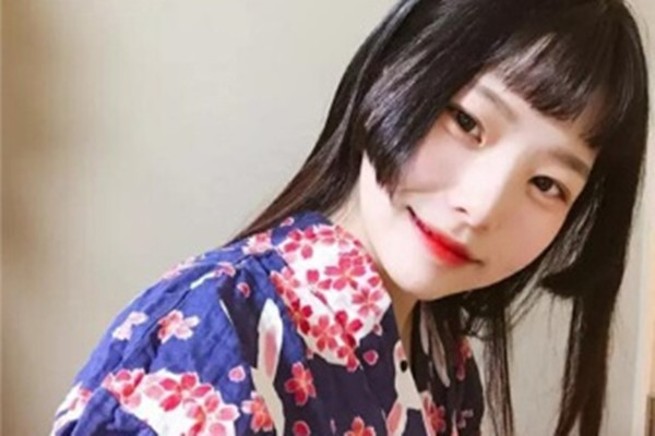 直發(fā)適合什么劉海 直發(fā)和什么劉海較搭配 直發(fā)適合什么劉海 直發(fā)和什么劉海較搭配