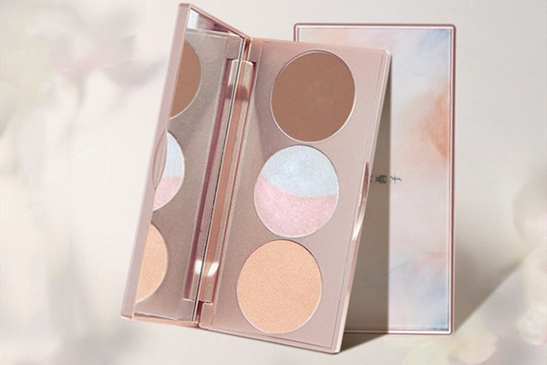 花西子修容盤01色好用嗎 花西子修容盤怎么樣 花西子修容盤01色好用嗎 花西子修容盤怎么樣