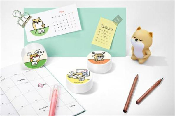 悅詩(shī)風(fēng)吟小肥柴禮盒在哪買(mǎi) 悅詩(shī)風(fēng)吟小肥柴散粉好用嗎 悅詩(shī)風(fēng)吟小肥柴禮盒在哪買(mǎi) 悅詩(shī)風(fēng)吟小肥柴散粉好用嗎