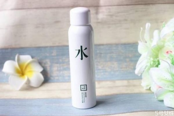 皮膚補水的小妙招 春季皮膚很干處理小妙招 皮膚補水的小妙招 春季皮膚很干處理小妙招