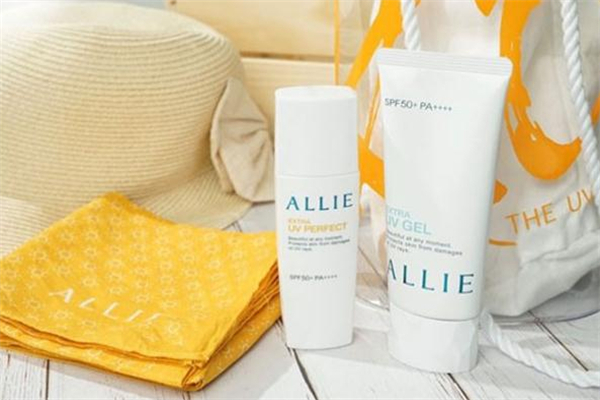 嘉娜寶防曬霜怎么樣 嘉娜寶防曬霜好用嗎 嘉娜寶防曬霜怎么樣 嘉娜寶防曬霜好用嗎