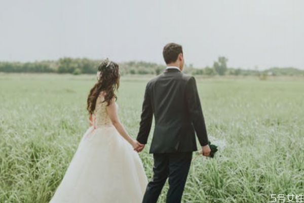 和妻子冷戰(zhàn)多久算分手 互相冷戰(zhàn)互不理誰算分手嗎 和妻子冷戰(zhàn)多久算分手 互相冷戰(zhàn)互不理誰算分手嗎