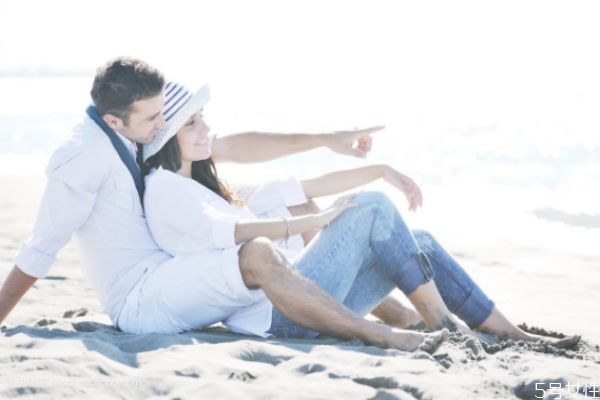 冷戰(zhàn)分手要說清楚嗎 冷戰(zhàn)期間女生該怎么做 冷戰(zhàn)分手要說清楚嗎 冷戰(zhàn)期間女生該怎么做