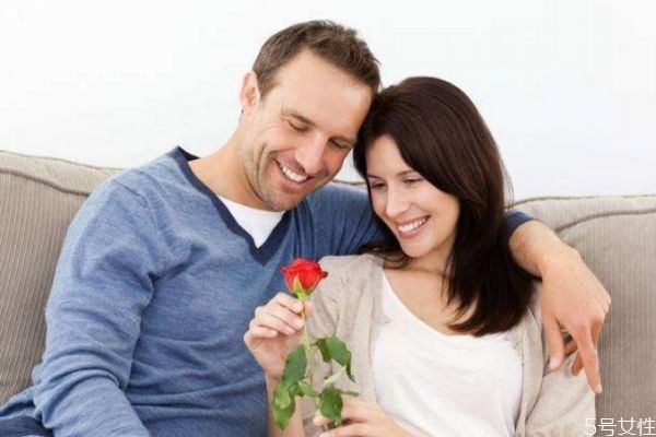 婚姻中怎么關心自己妻子 婚姻中關心妻子的方法