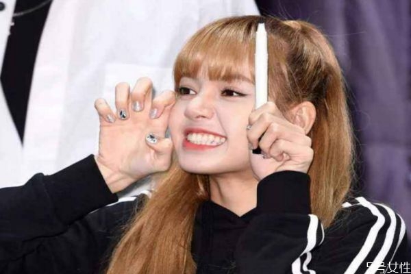 敏感皮膚怎么選擇自己的護(hù)膚品 敏感皮膚適合什么護(hù)膚品 敏感皮膚怎么選擇自己的護(hù)膚品 敏感皮膚適合什么護(hù)膚品