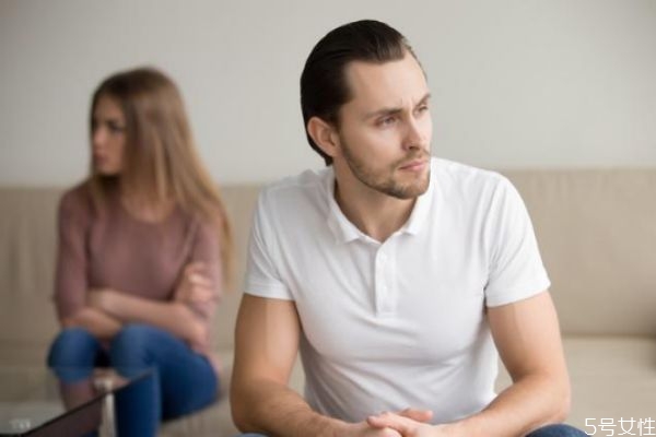 老公晚回家怎么發(fā)微信 老公不回家如何發(fā)信息 老公晚回家怎么發(fā)微信 老公不回家如何發(fā)信息