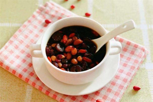 五紅湯的做法 五紅湯可以下奶嗎 五紅湯的做法 五紅湯可以下奶嗎