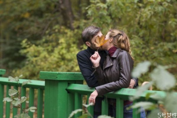 已婚男斷聯(lián)多久會想情人 男人婚外情結束的規(guī)律 已婚男斷聯(lián)多久會想情人 男人婚外情結束的規(guī)律