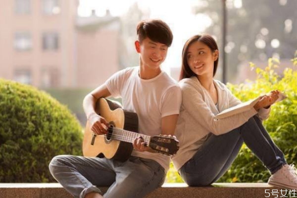 斷聯(lián)多久看出男人愛你 斷聯(lián)多久對方會想你 斷聯(lián)多久看出男人愛你 斷聯(lián)多久對方會想你