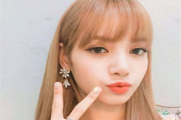 巧克力吃多了皮膚真的會(huì)變黑嗎 皮膚變黑是什么原因 巧克力吃多了皮膚真的會(huì)變黑嗎 皮膚變黑是什么原因