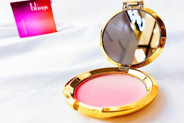 blings腮紅好用嗎 blings腮紅1愛(ài)麗絲夢(mèng)游仙境怎么樣 blings腮紅好用嗎 blings腮紅1愛(ài)麗絲夢(mèng)游仙境怎么樣