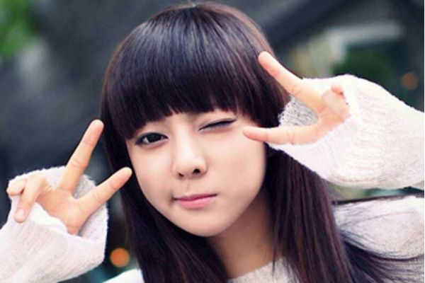 發(fā)際線比較高適合什么發(fā)型 什么發(fā)型適合發(fā)際線高人群 發(fā)際線比較高適合什么發(fā)型 什么發(fā)型適合發(fā)際線高人群