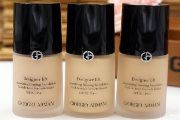 粉底液浮粉卡粉怎么補救 粉底液卡粉浮粉是什么原因 粉底液浮粉卡粉怎么補救 粉底液卡粉浮粉是什么原因