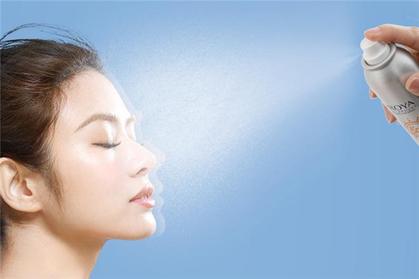 珀萊雅防曬噴霧怎么樣 珀萊雅防曬噴霧好用嗎 珀萊雅防曬噴霧怎么樣 珀萊雅防曬噴霧好用嗎