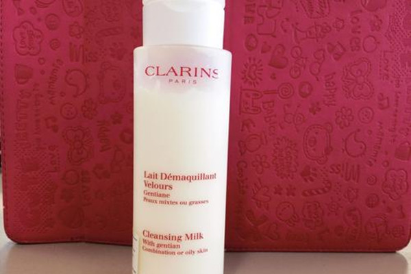 嬌韻詩白吸盤使用方法 嬌韻詩白吸盤適合什么膚質 嬌韻詩白吸盤使用方法 嬌韻詩白吸盤適合什么膚質