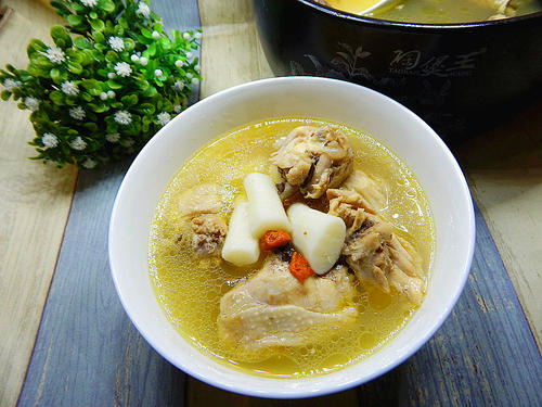 山藥雞湯怎么做好喝 山藥雞湯的做法 山藥雞湯怎么做好喝 山藥雞湯的做法