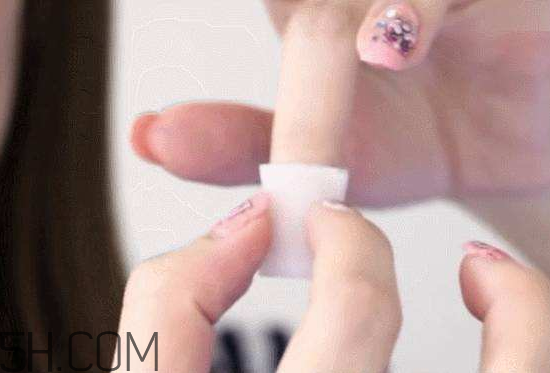 怎么判斷指甲油是否過期？卸甲水的危害