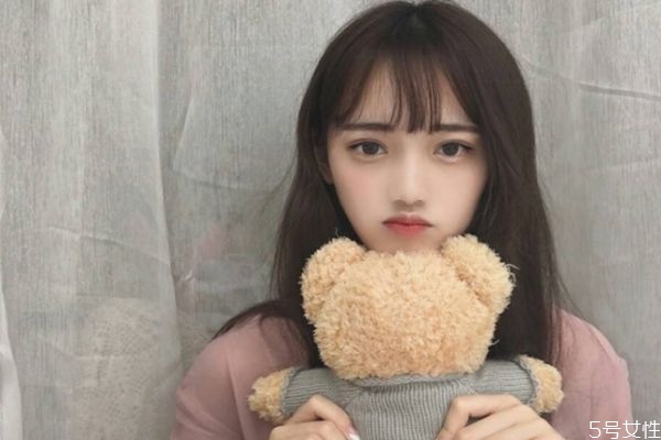 發(fā)質軟怎么辦 頭發(fā)細軟能燙頭發(fā)嗎 發(fā)質軟怎么辦 頭發(fā)細軟能燙頭發(fā)嗎