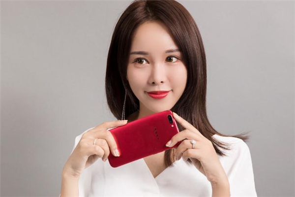 愛貝芙豐額頭看得出來嗎 愛貝芙豐額頭可以摸出來嗎 愛貝芙豐額頭看得出來嗎 愛貝芙豐額頭可以摸出來嗎