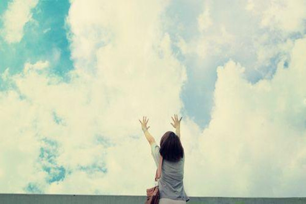 男生如何看待糾纏他的女生 男生對糾纏他的女生是什么感覺 男生如何看待糾纏他的女生 男生對糾纏他的女生是什么感覺