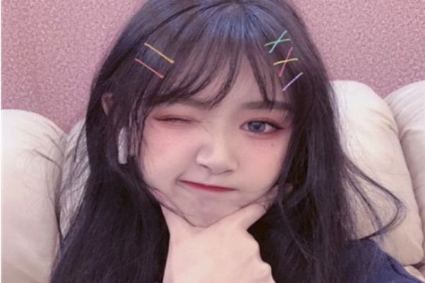 頭發(fā)開叉怎么辦 頭發(fā)嚴(yán)重分叉怎么處理 頭發(fā)開叉怎么辦 頭發(fā)嚴(yán)重分叉怎么處理