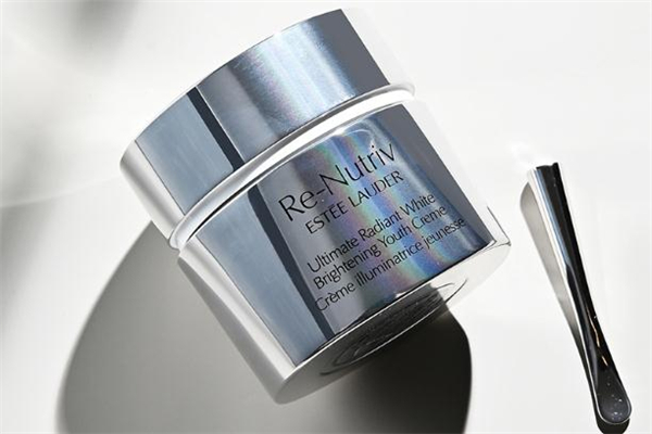 雅詩蘭黛白月光面霜好用嗎 雅詩蘭黛白月光面霜怎么樣 雅詩蘭黛白月光面霜好用嗎 雅詩蘭黛白月光面霜怎么樣