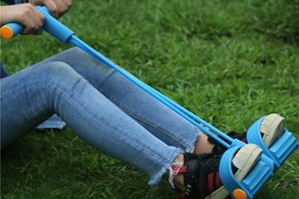 腳蹬拉力器有用嗎 腳蹬拉力器的作用 腳蹬拉力器有用嗎 腳蹬拉力器的作用