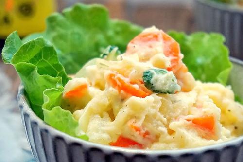 土豆沙拉的做法 土豆沙拉怎么做好吃 土豆沙拉的做法 土豆沙拉怎么做好吃