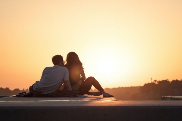 吵架后這些表現(xiàn)說(shuō)明他真的愛(ài)你 吵架時(shí)對(duì)方愛(ài)你的表現(xiàn)