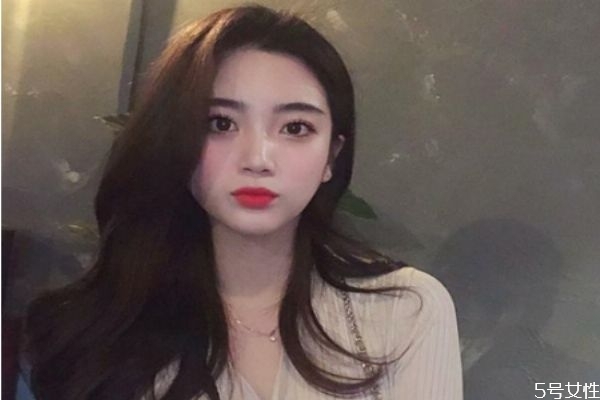 頭發(fā)做柔順有傷害嗎 頭發(fā)做柔順傷害大嗎 頭發(fā)做柔順有傷害嗎 頭發(fā)做柔順傷害大嗎