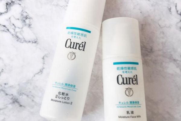 只涂精華液不涂水乳可以嗎 能不能只用精華液不用乳液