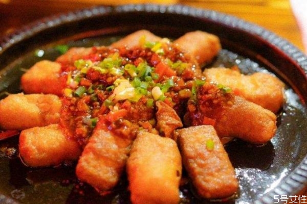 毛豆腐怎么做好吃 毛豆腐的美味做法 毛豆腐怎么做好吃 毛豆腐的美味做法