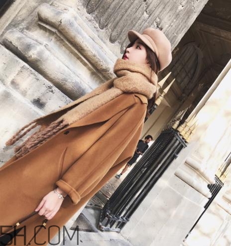 羊毛大衣掉毛正常嗎？羊毛大衣掉毛怎樣處理？