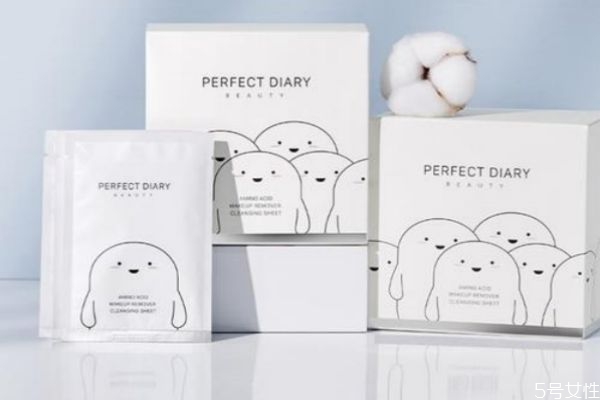 花西子卸妝濕巾敏感肌膚可以用嗎 花西子還是完美日記好 花西子卸妝濕巾敏感肌膚可以用嗎 花西子還是完美日記好