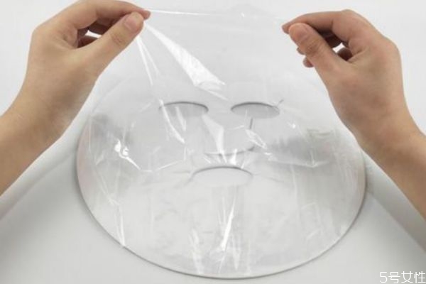 保鮮膜敷臉的作用 保鮮膜敷臉的好處 保鮮膜敷臉的作用 保鮮膜敷臉的好處
