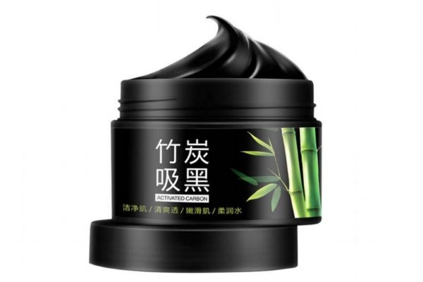 去黑頭面膜要涂多厚 去黑頭收縮毛孔的護(hù)膚品 去黑頭面膜要涂多厚 去黑頭收縮毛孔的護(hù)膚品