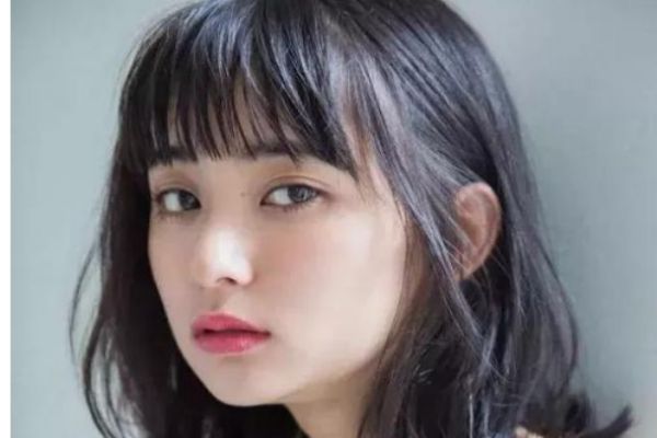 齊劉海洗臉時候怎么弄不會翹 齊劉海洗臉應該怎么辦