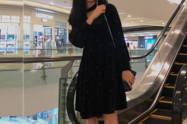 微胖適合穿直筒款小黑裙嗎 微胖穿直筒款小黑裙好看嗎 微胖適合穿直筒款小黑裙嗎 微胖穿直筒款小黑裙好看嗎