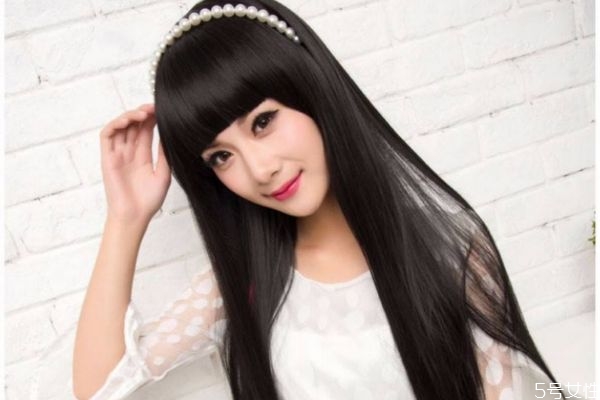 額頭大適合什么發(fā)型 額頭大怎么選擇發(fā)型 額頭大適合什么發(fā)型 額頭大怎么選擇發(fā)型