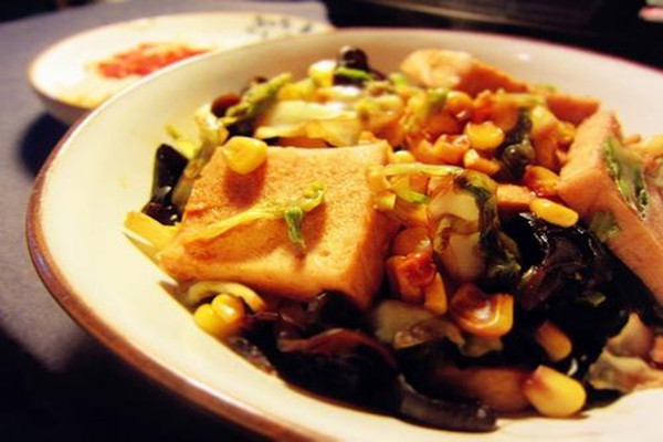 千頁豆腐燒肉怎么做 千頁豆腐燒肉的做法 千頁豆腐燒肉怎么做 千頁豆腐燒肉的做法