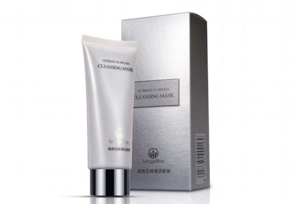 去黑頭面膜要涂多厚 去黑頭收縮毛孔的護(hù)膚品 去黑頭面膜要涂多厚 去黑頭收縮毛孔的護(hù)膚品