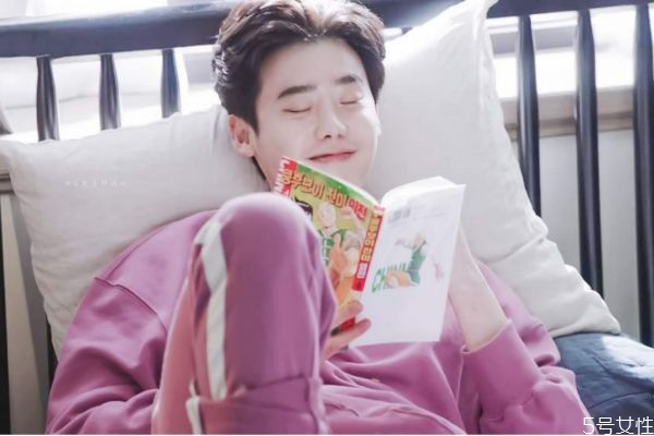 青春期男生皮膚保養(yǎng)的方法 青春期男生怎么保養(yǎng)皮膚 青春期男生皮膚保養(yǎng)的方法 青春期男生怎么保養(yǎng)皮膚