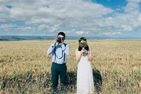 男朋友有女閨蜜能接受嗎 男朋友有女閨蜜怎么辦 男朋友有女閨蜜能接受嗎 男朋友有女閨蜜怎么辦